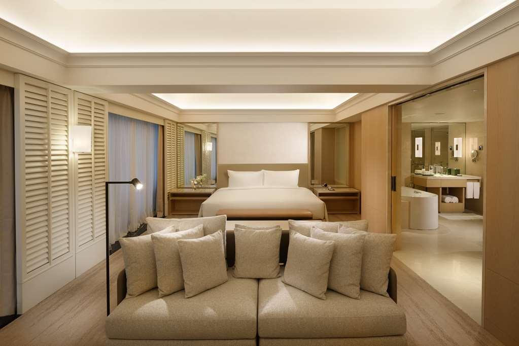 Khách sạn Conrad Orchard 5*